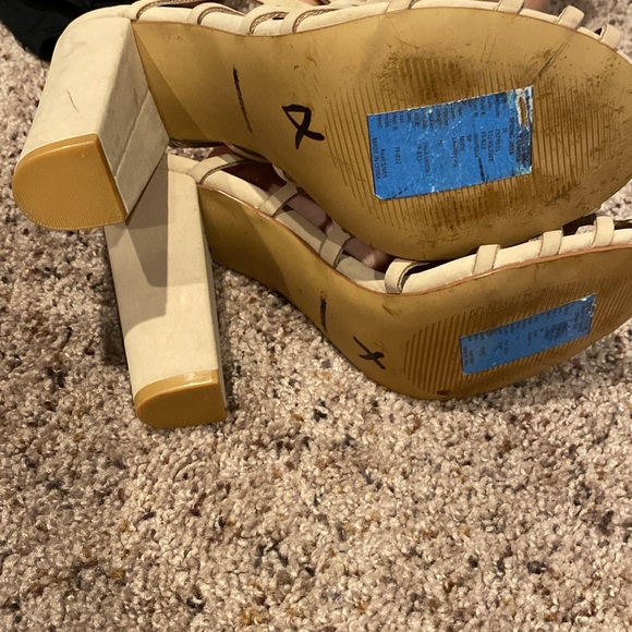 Express Strappy Cut Out Heels - Picture 3 of 3